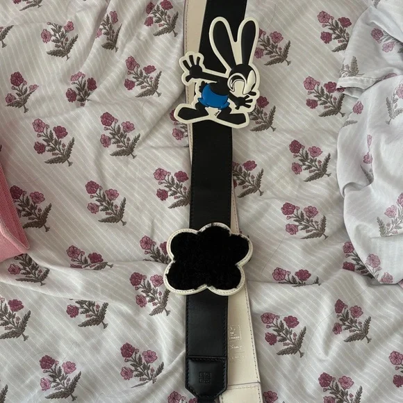 Givenchy Pink Canvas Tote Disney edition - Picture 6 of 7